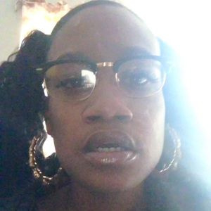 Meet your Posher, Erikah